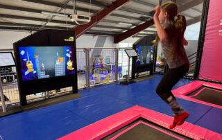 6.Klassen in Trampolinhalle